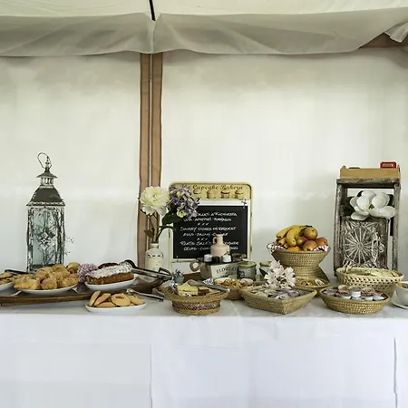 Di Corliano Relais All'ussero * San Giuliano Terme